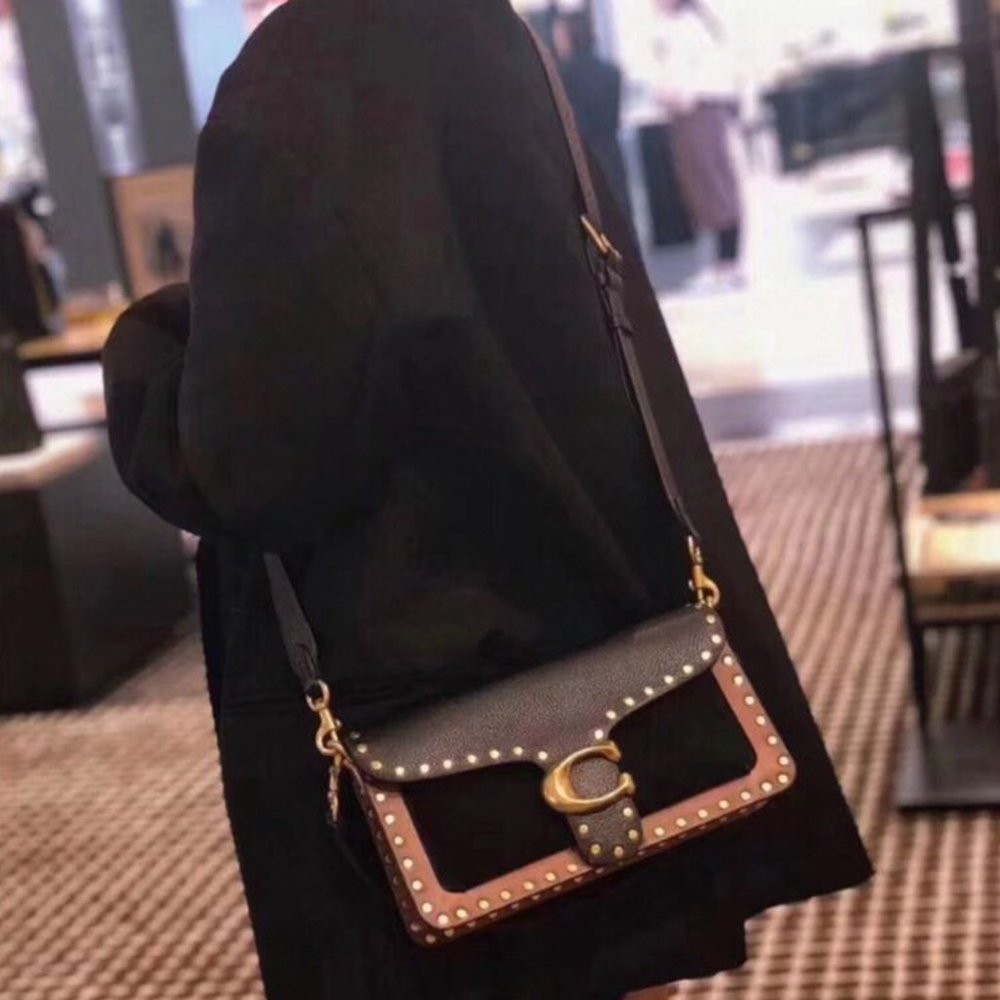 Coach Tabby Shoulder Bag 26 With Rivets - Picture 8 of 15